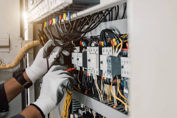 Best Licensed Electrician  in Traer, IA